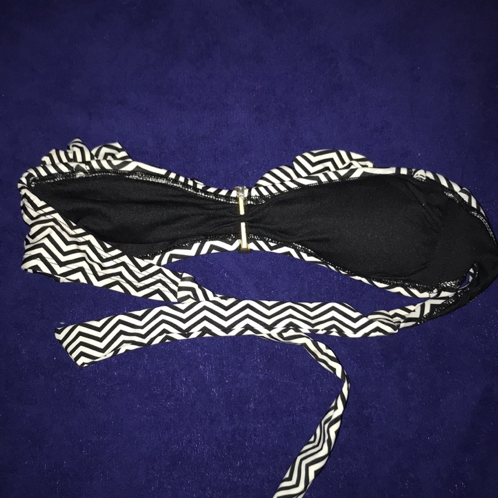 Bathing suit bundle - Picture 3 of 6